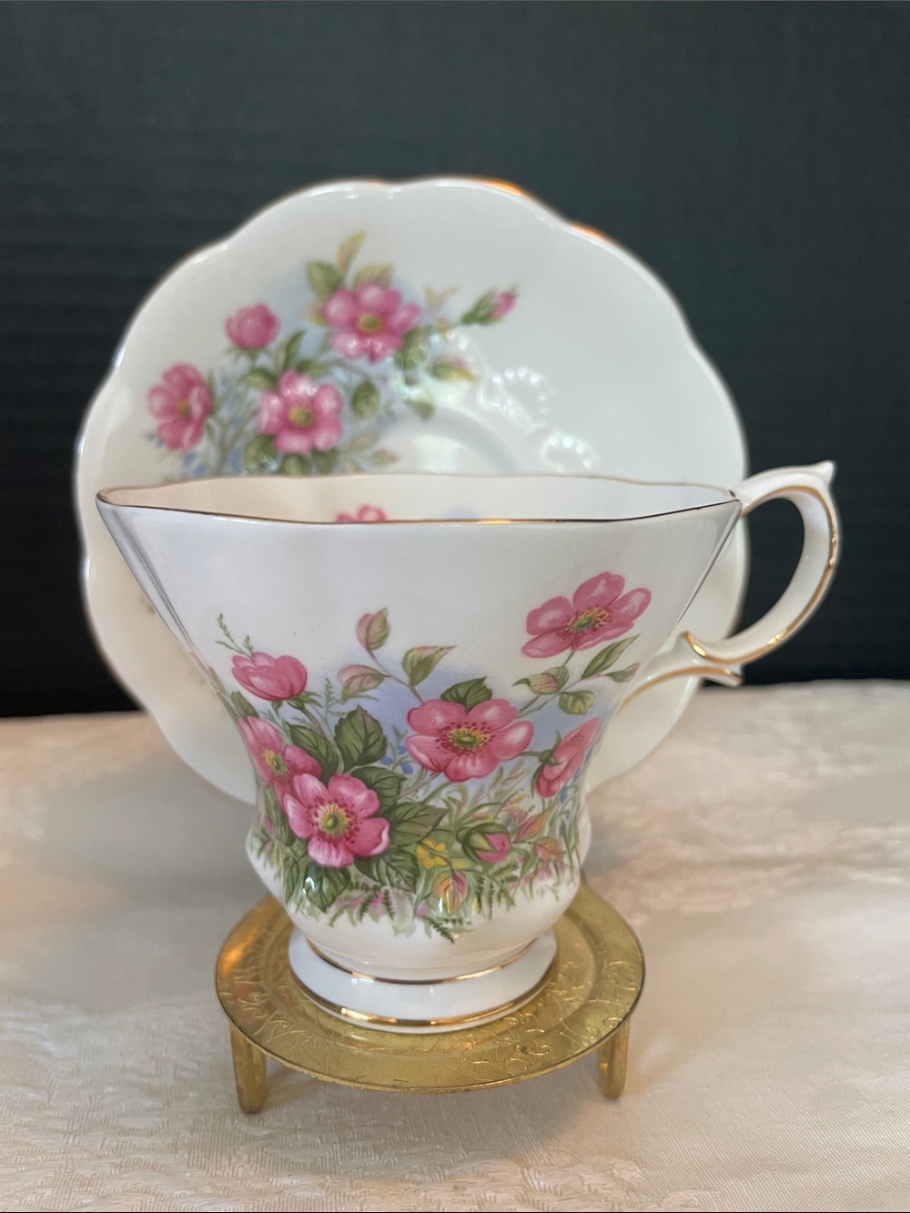 Royal Albert Sunnyside Series Petula Fine Bone China Tea Cup and Saucer